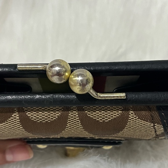 Coach vintage 65th anniversary wallet. - Picture 9 of 9